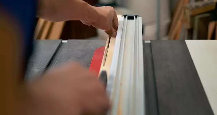 Bifold Door Seal Repair in Iona, FL