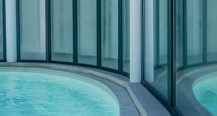 Repair Polyester Screen for Pool Enclosure in Iona, FL