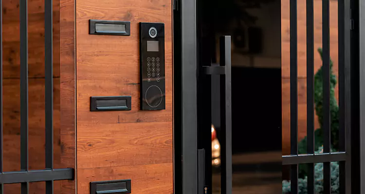 Automatic Door Maintenance in Iona, FL