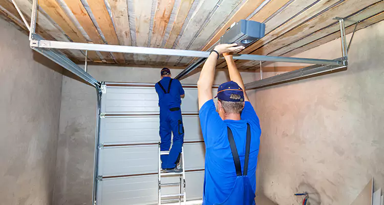 Garage Door Opener Technician in Iona, FL