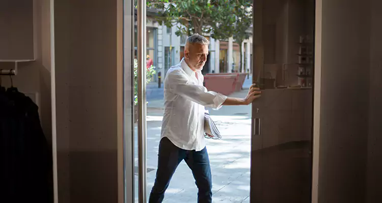 Reliable Pella Patio Door Repair Services for Opening Issues in Iona, FL